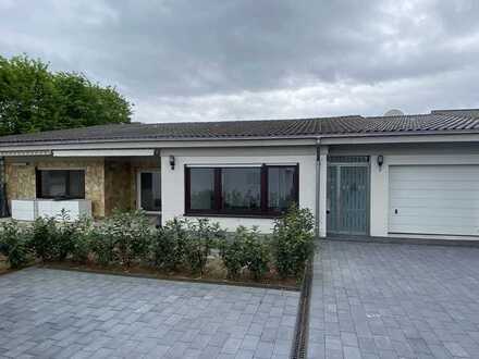 Renoviertes Einfamilienhaus mit großem Grundstück in Nordheim zu vermieten!