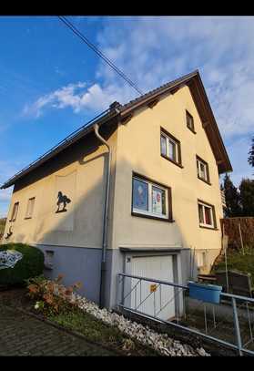 Einfamilienhaus mit Möglichkeit der Tierhaltung im Westerwald