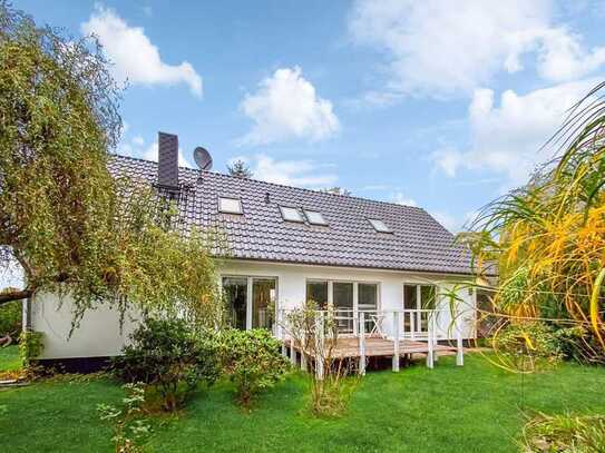 Idyllisch gelegenes Einfamilienhaus mit großem Garten und Carport in Paulinenaue bei Nauen