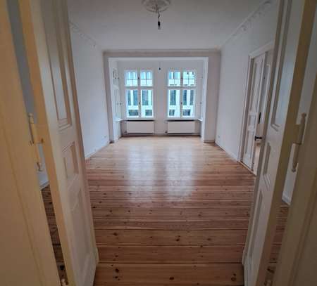 *Wohnung im Herzen von Neukölln - 2 Zimmerwohnung im charmanten Altbau*