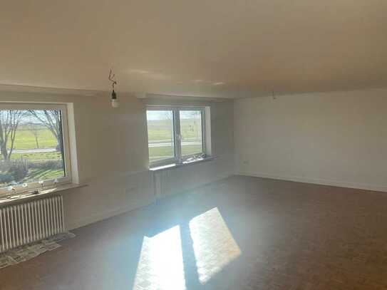 Ansprechende 4-Zimmer-Wohnung in Enge-Sande, Vermietung an Unternehmer und Gewerbetreibende