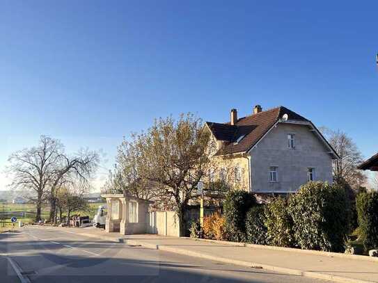 Exklusives Einfamilienhaus mit ELW - nahe Ortsrand mit Garten