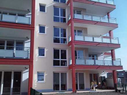 Moderne 2-Zi. Wohnung mit Terrasse