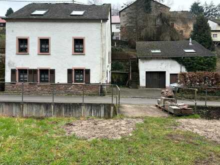 Idyllisches Bauernhaus mit Garten in Eisenschmitt!