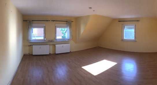 Freundliche Wohnung mit drei Zimmern in Schöneck