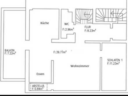 Erstbezug nach Sanierung mit Balkon: attraktive 4-Zimmer-Wohnung in Höfen