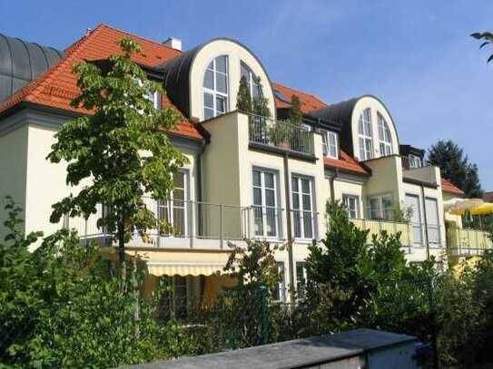 Sonnige, ruhige 4-Zimmer-Wohnung, mit Süd- und Westterrasse nahe Waldfriedhof