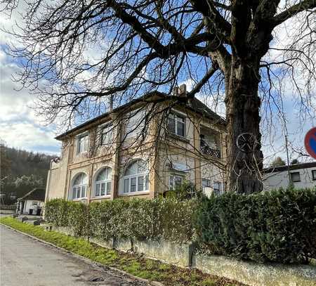 Stattliche historische Wohn- und Gewerbeimmobilie in Hameln. Idyllische Lage.