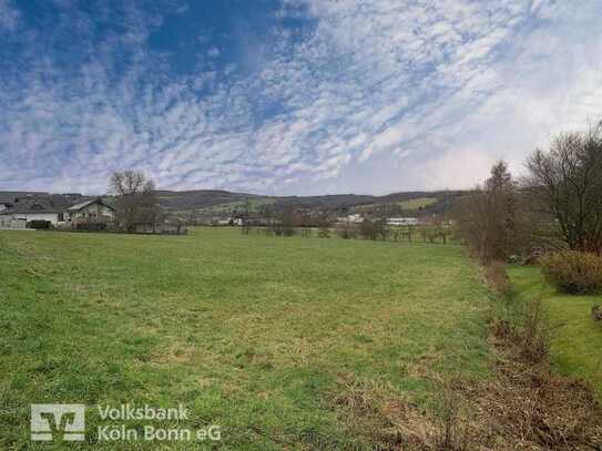 Eitorf-Bitze - Sehr schön gelegenes Grundstück
mit weitläufigem Ausblick!