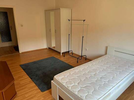 PRIVATE ROOM female only 800€ wm