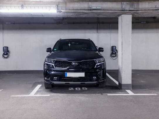 Stellplatz in einer geschlossenen Tiefgarage mit Fernbedienung