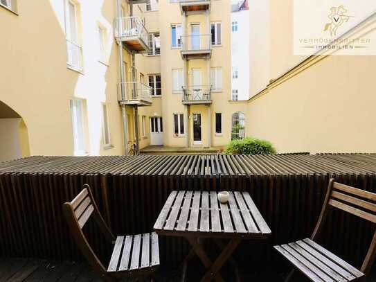 Zentral gelegener Laden aus 3 Einheiten mit Einbauküche, Terrasse im Innenhof in Berlin-Mitte