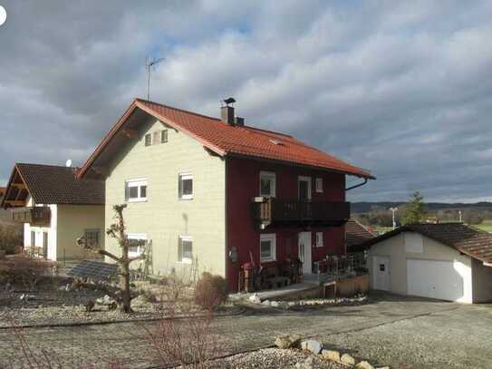 Ansprechendes 6-Zimmer-Haus in Bayerbach