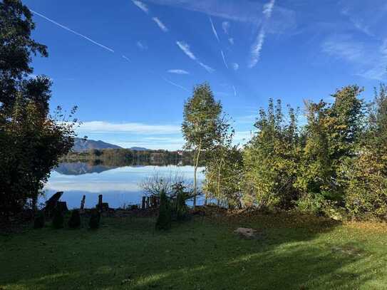 Seegrundstück - Traumhaft. Sonnig. Selten
mit Einfamilienhaus