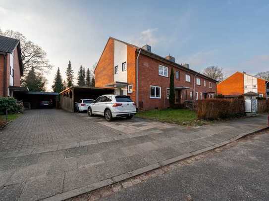 Norderstedt - Garstedt/Harksheide | Attraktives Reihenendhaus mit EBK, Keller, Carport & Garten