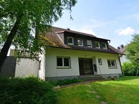 Großzügige charmante 3 Zimmer Wohnung mit Dachterrasse