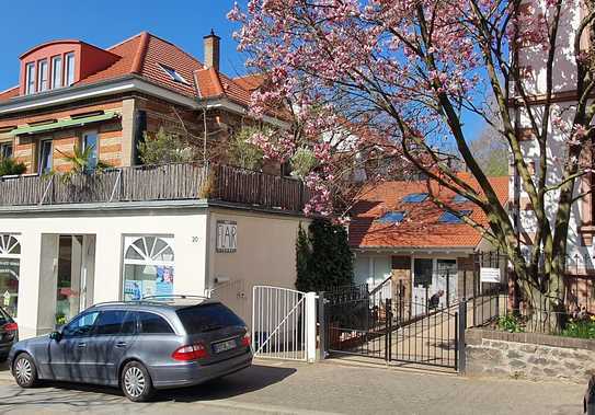 Kleine Büroeinheit mit Schaufenster nähe Marktplatz