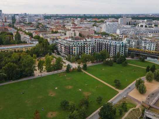 Großzügige 2 Zimmer Wohnung mit Balkon und Wintergarten