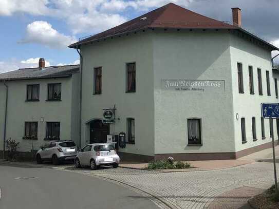 MATTSTEDT Gepflegter Landgasthof im Weimarer Land mit Kompletteinrichtung + sanierter 4-Raum-Wohnung