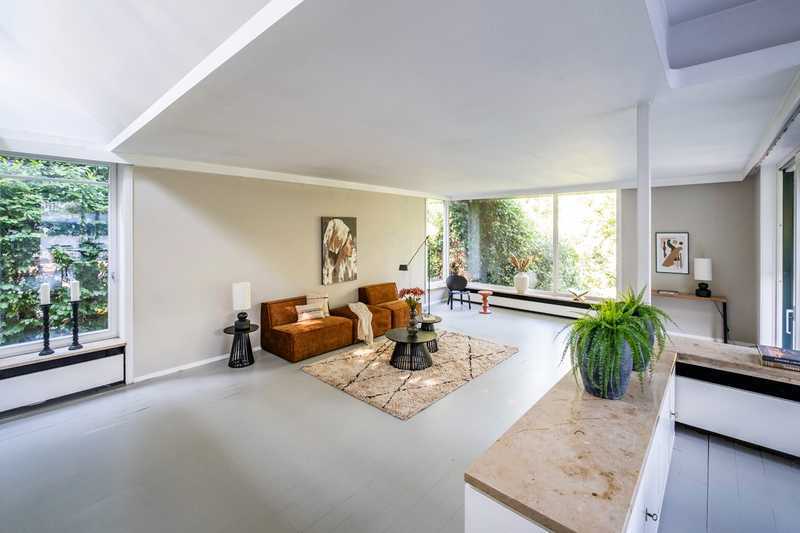 Wohnen im Alstertal! Großzügige helle Villa auf 1.500qm in Wellingsbüttel