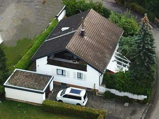 Eigenheim mit Platz für zwei Familien und Reserven in Vöhringen