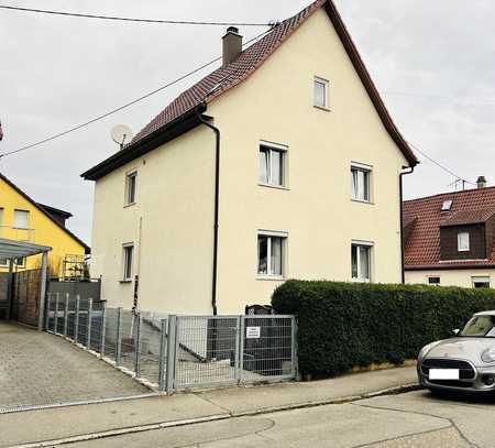 Schönes freistehenendes Einfamilienhaus in der Stadtmitte! Garten, Terrasse, Garage...