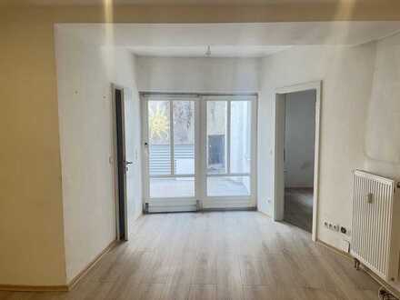 2-Zimmer-Wohnung mit überdachter Terrasse im Herzen Passaus!