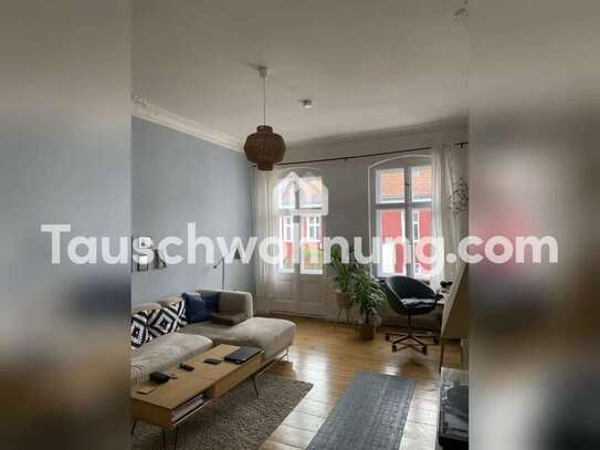 Tauschwohnung: Biete große und helle 2-Zi-Altbauwohnung für 3-Zi-Wohnung