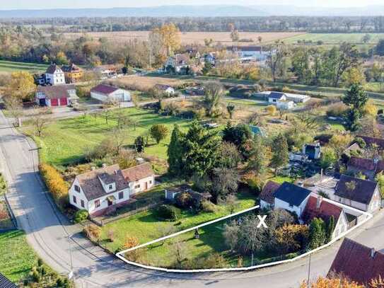 Berg: Bauplatz mit altem Haus zum Abreißen oder Kernsanieren