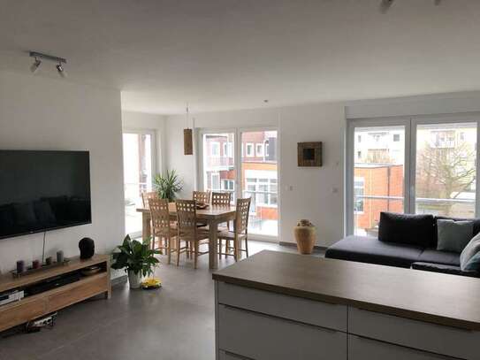 Exklusive, neuwertige 3,5-Zimmer-Wohnung mit Balkon und EBK in Dortmund