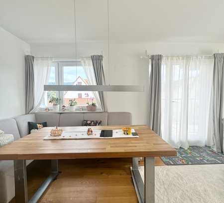 Besichtigung am Samstag+++Große 3 Zimmer-Wohnung mit 2 Balkone