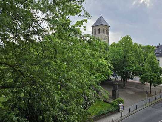 Exklusive, vollständig renovierte 3-Zimmer-Wohnung mit Einbauküche in Düsseldorf