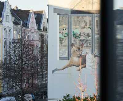 Erstbezug! Kernsanierte Altbauwohnung mit hohen Decken und Südbalkon