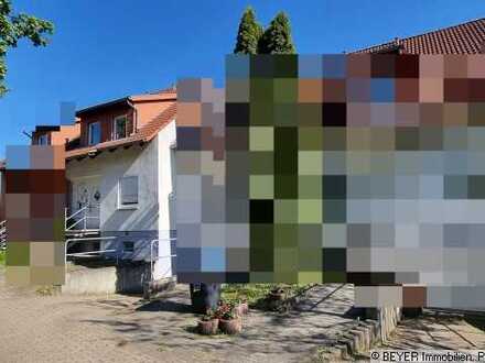 kleines Reihenhaus mit Garage vor den Toren der Dresdner Heide