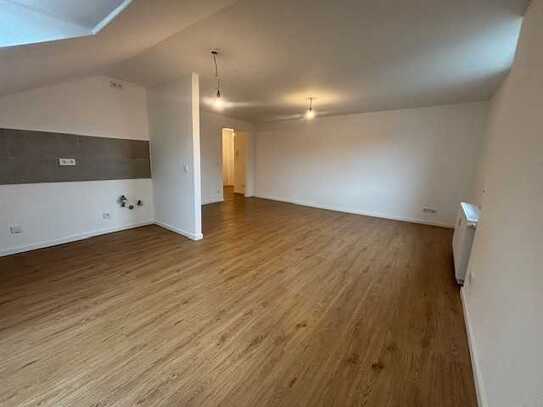 Helle sanierte 1,5 Zimmer Wohnung in Rieden