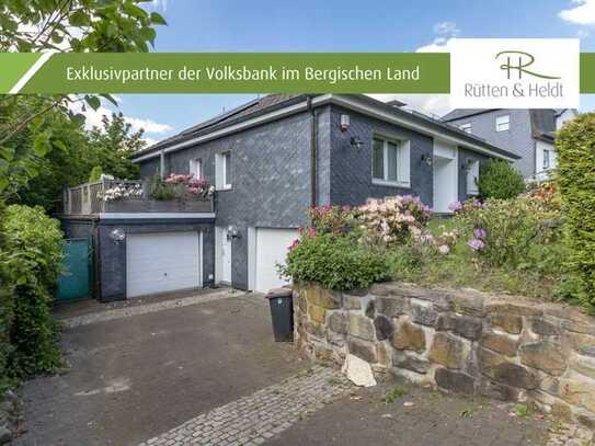 Attraktiver Walmdach-Bungalow in bevorzugter Wohnlage von Wuppertal-Cronenberg