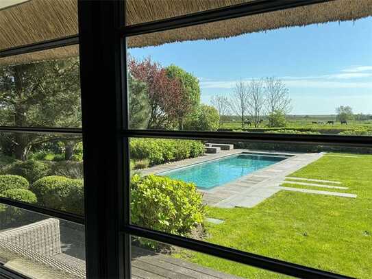 Einzelhaus mit Weitblick und Pool im Garten in Keitum auf Sylt