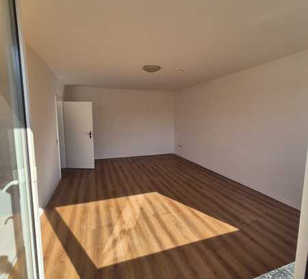 Für Familien: 87 m2 frisch renoviert in gepflegter Anlage zu vermieten!