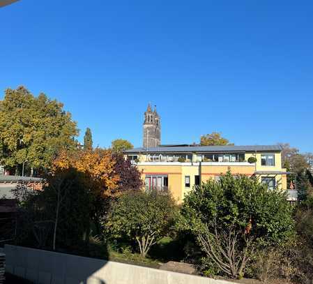 Wohn(t)raum im exklusiven Neubau, mit Elb- und Domblick