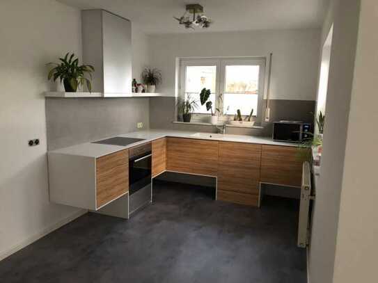 Modernisierte 55 qm-Wohnung mit offenem Wohn-Essraum, Bad & Balkon - Montabaur/Himmelfeld