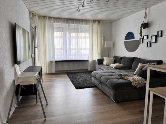 Ansprechende 3,5-Zimmer-Wohnung, EG, Balkon, Wannenbad