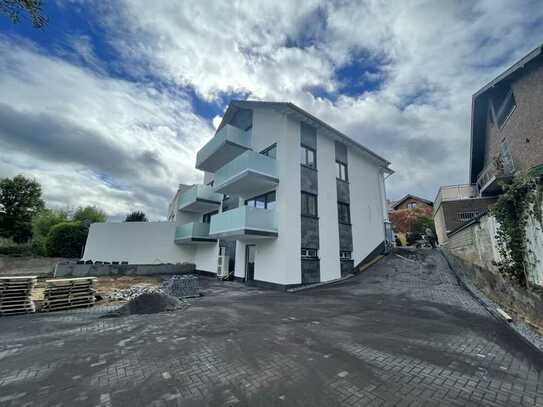 Geschmackvolle 2-Raum-Wohnung mit Balkon und Einbauküche in Bornheim-Brenig