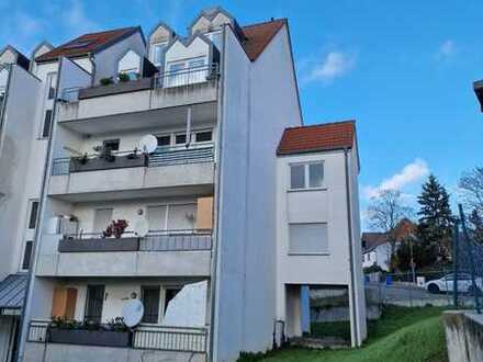 Schöne 3 ZKB Wohnung mit Einbauküche und Balkon