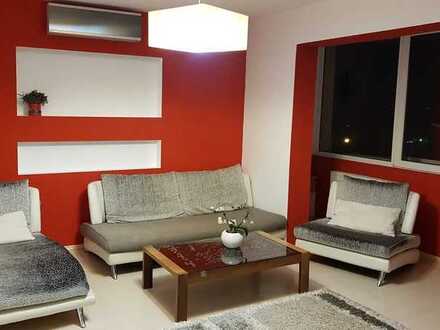 Modernisierte 3-Raum-Wohnung mit Balkon und Einbauküche in Offenbach am Main