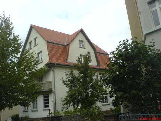 200m zum Bahnhof /Sanierte 3-Raum-Wohnung mit Balkon in Bad Nauheim