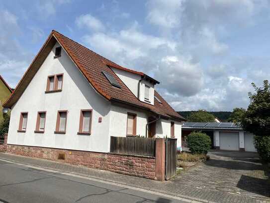 Charmantes 4-Zimmer-Haus mit EBK in Großheubach