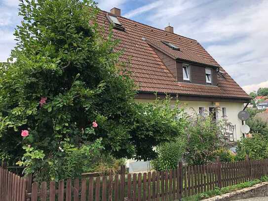 Freundliche 2,5-Zimmer-Wohnung mit Terrasse in Oberboihingen