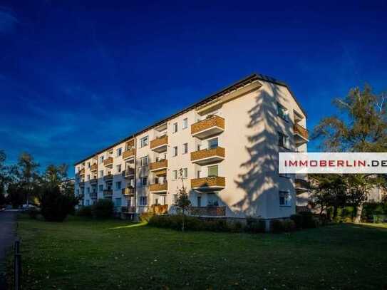 IMMOBERLIN.DE - Ersteinzug nach Kernsanierung! Sonnige Wohnung mit Südloggia