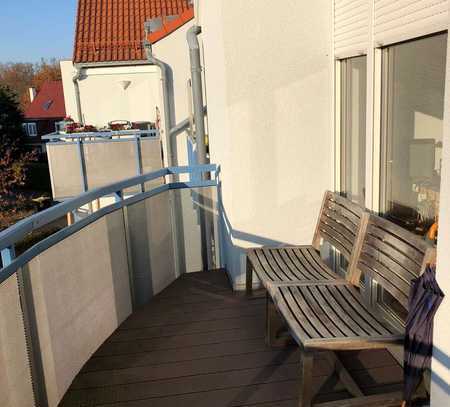 * Dachgeschosswohnung in idyllischer Wohnanlage*