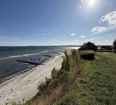 Nur ein paar Schritte vom Strand in Hohwacht: Eigentumswohnung mit ca. 53m2 zzgl. Keller und Balkon.